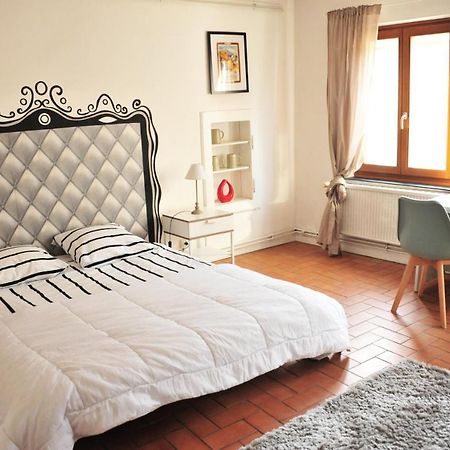 Logement au calme F2 Metz Extérieur photo